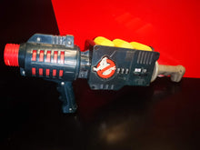 Charger l'image dans la galerie, lot d 'armes vintage sos fantomes