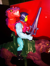 Charger l'image dans la galerie, Figurine maitres de l'univers skeletor et panthor et parasite