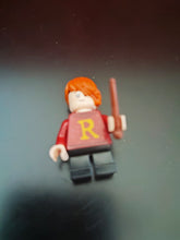 Charger l&#39;image dans la galerie, Figurine lego Ron Weasley
