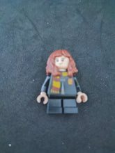 Charger l&#39;image dans la galerie, Figurine lego Hermione granger de Harry Potter
