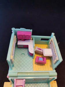 Café Polly Pocket