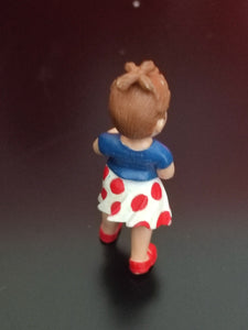 Figurine mimi cracra