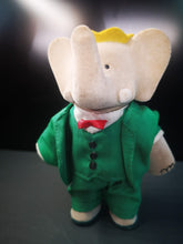 Charger l&#39;image dans la galerie, figurine babar en feutrine vintage
