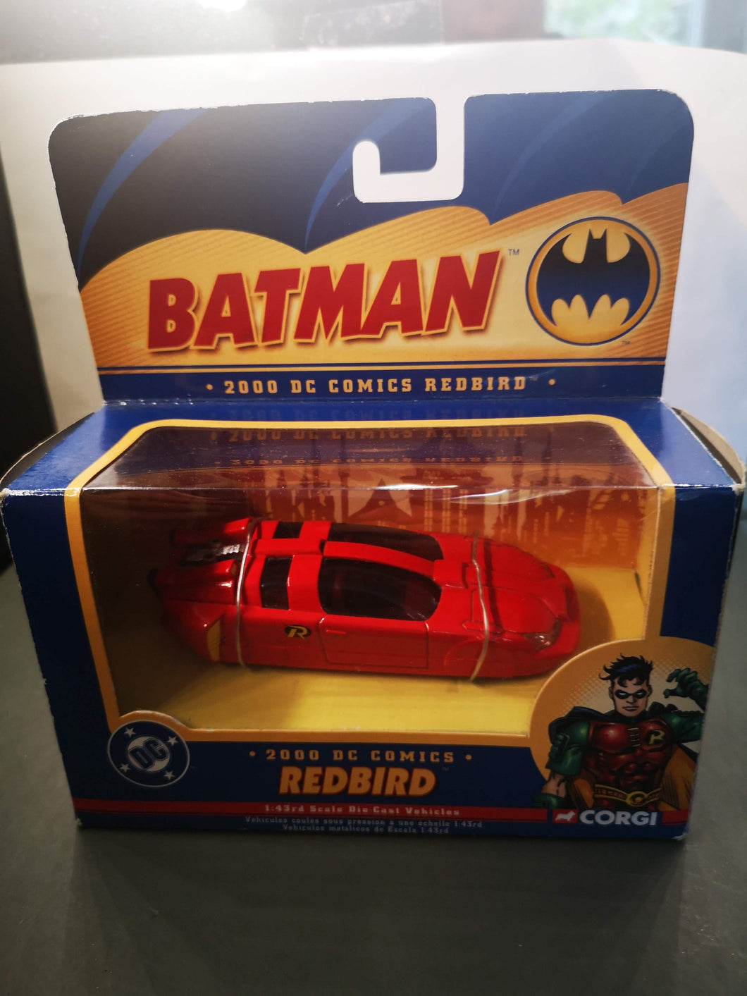 voiture miniature corgi Batman redbird 2000,1/43