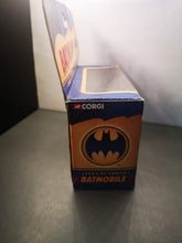 Charger l&#39;image dans la galerie, voiture miniature corgi Batman , batmobile 1980, 1/43
