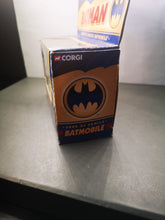 Charger l&#39;image dans la galerie, voiture miniature corgi Batman batmobile 2000, 1/43
