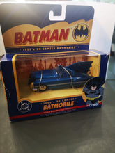 Charger l&#39;image dans la galerie, voiture miniature corgi Batman batmobile 1950, 1/43
