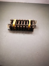 Charger l&#39;image dans la galerie, Lot de 4 pièces de 1/3  rails droit une coupure HOrnby acHO meccano
