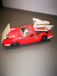 Voiture Dinky toys de tomaso mangusta  numéro 187