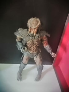 figurine predator