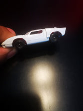 Charger l&#39;image dans la galerie, Voiture miniature ford mkII
