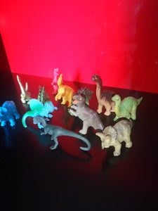 Lot de 12  figurines safari dinosaures