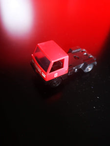 Petit camion rouge