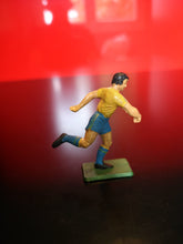 Charger l&#39;image dans la galerie, Figurine starlux de football
