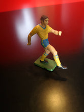 Charger l&#39;image dans la galerie, Figurine starlux de football
