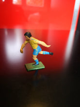 Charger l&#39;image dans la galerie, Figurine starlux de football
