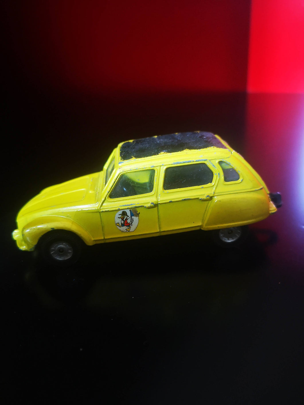 Voiture miniature corgi Citroën Dyane