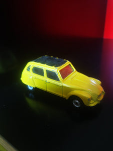 Voiture miniature corgi Citroën Dyane