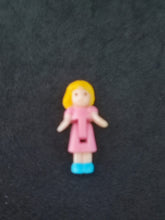 Charger l&#39;image dans la galerie, Figurine Polly Pocket
